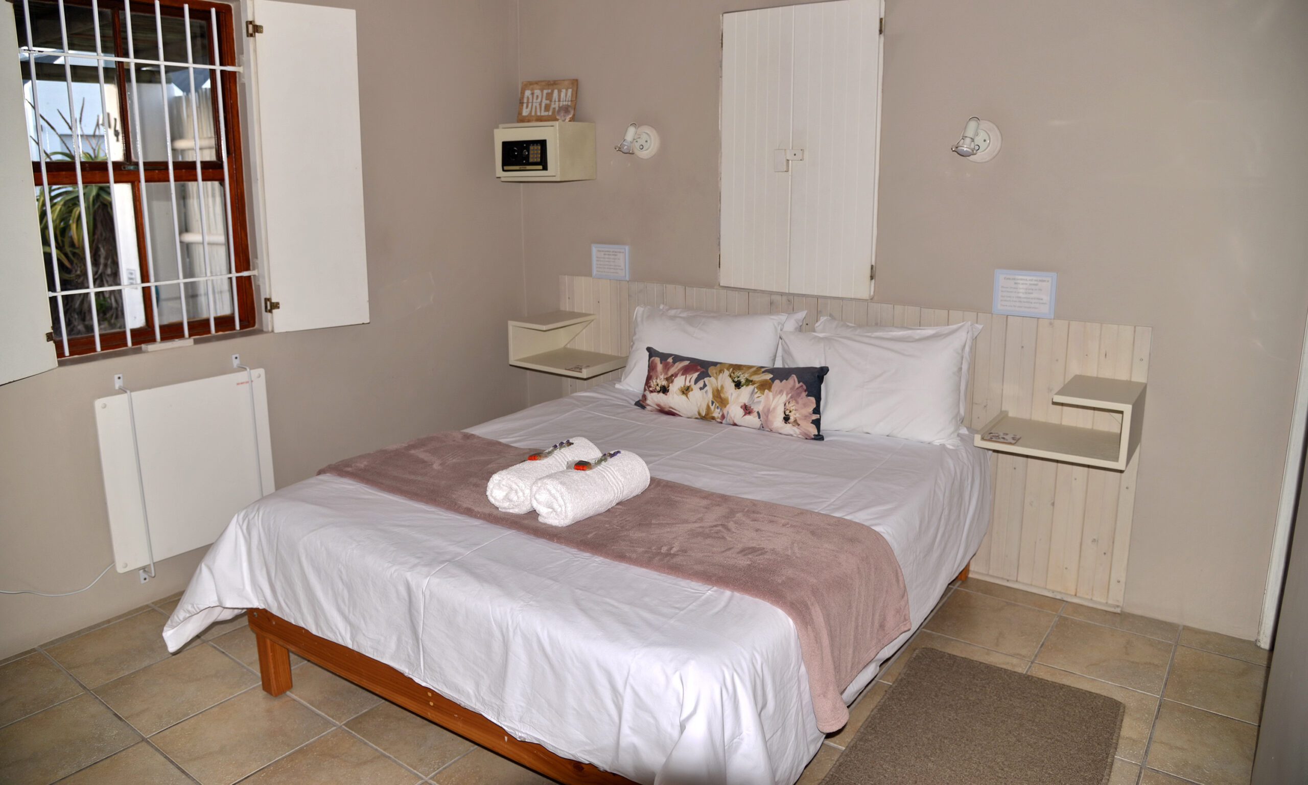 Paternoster Accommodation | Aloe Halt Paternoster Accommodation | Aloe Halt